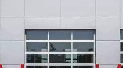 Commercial Full-View Aluminum Photo